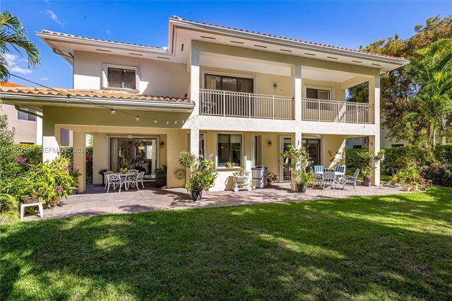 19086 SW 76th Ave, Cutler Bay, FL 33157