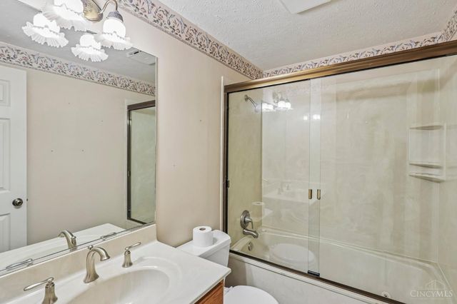 8125 Woodward Drive, West Chester, OH 45069