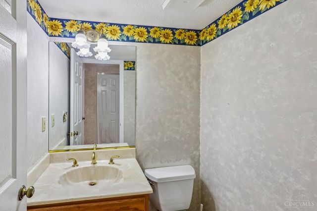 8125 Woodward Drive, West Chester, OH 45069