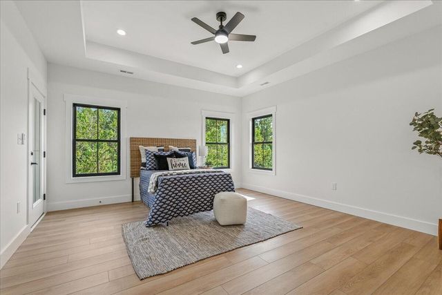 1037 Westerham CT, Huddleston, VA 24104