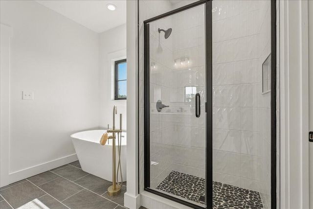 1037 Westerham CT, Huddleston, VA 24104