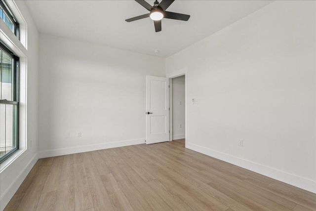 1037 Westerham CT, Huddleston, VA 24104