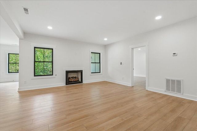 1037 Westerham CT, Huddleston, VA 24104