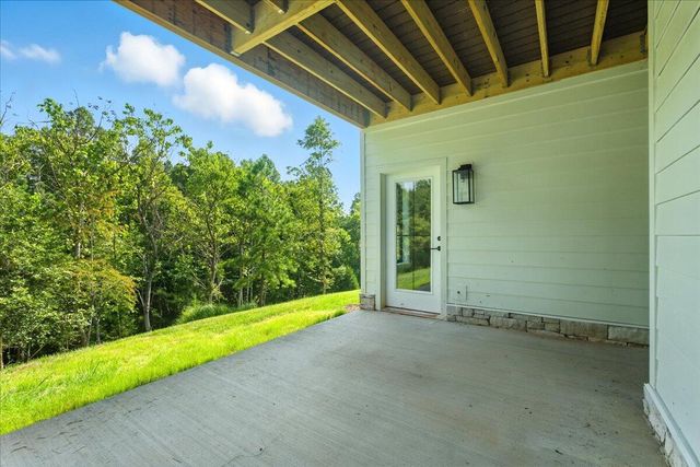 1037 Westerham CT, Huddleston, VA 24104