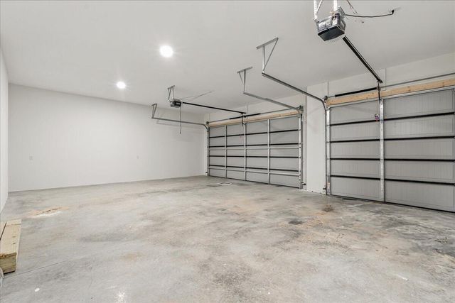 1037 Westerham CT, Huddleston, VA 24104