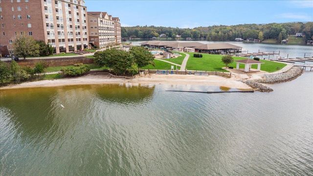 1037 Westerham CT, Huddleston, VA 24104