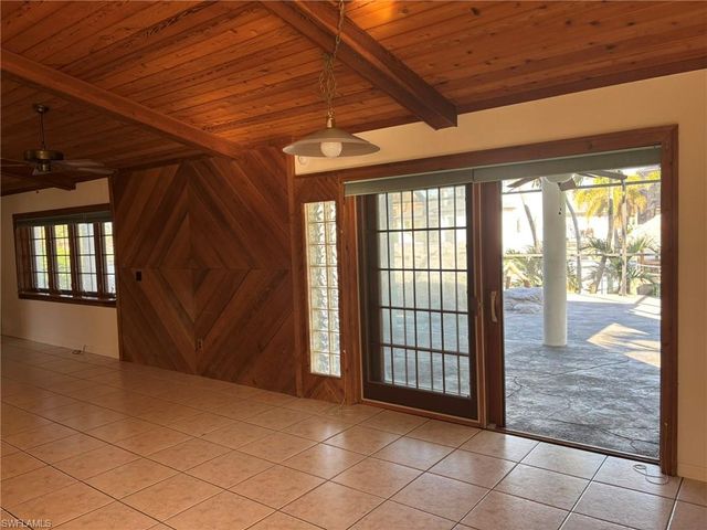 1221 SW 49th ST, Cape Coral, FL 33914