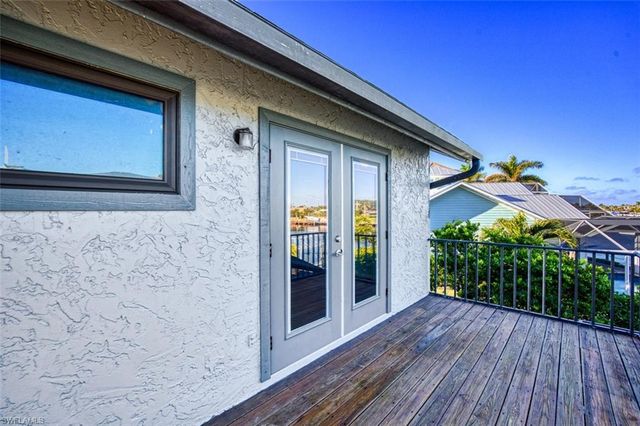 1221 SW 49th ST, Cape Coral, FL 33914