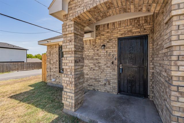 1534 Marfa Avenue, Dallas, TX 75216