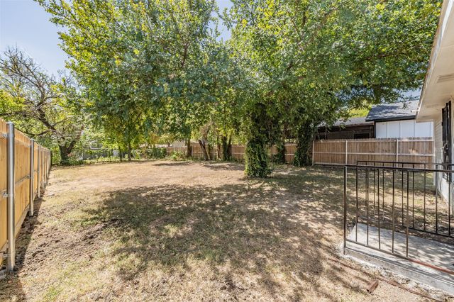 1534 Marfa Avenue, Dallas, TX 75216