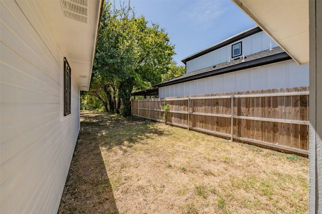 1534 Marfa Avenue, Dallas, TX 75216