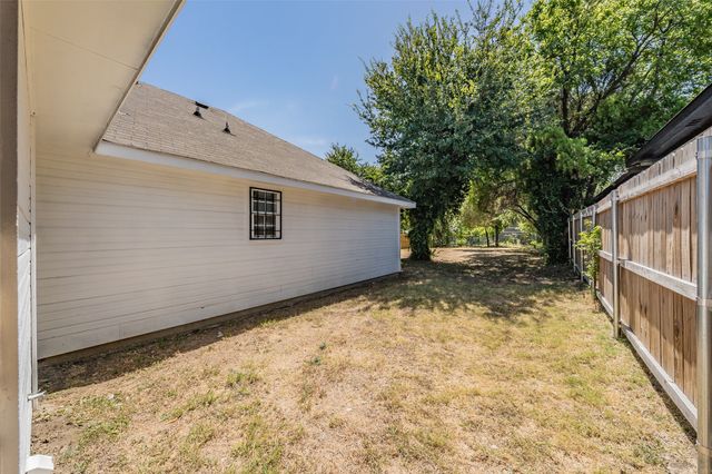 1534 Marfa Avenue, Dallas, TX 75216