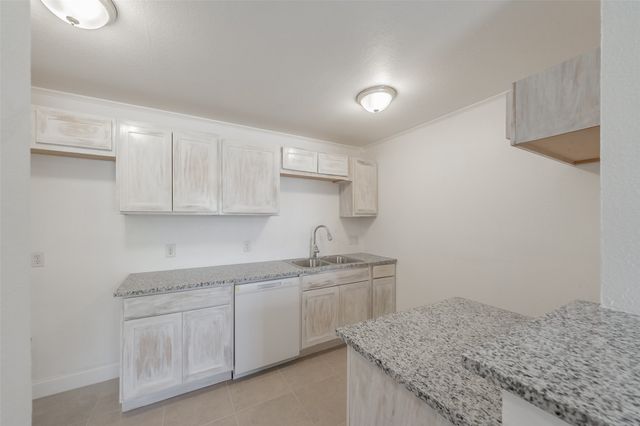 1534 Marfa Avenue, Dallas, TX 75216