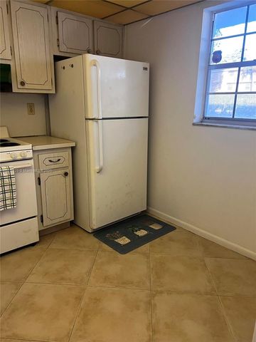 3250 NW 85th Ave 7, Coral Springs, FL 33065