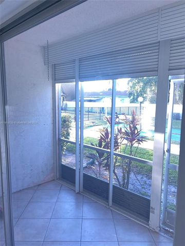 3250 NW 85th Ave 7, Coral Springs, FL 33065