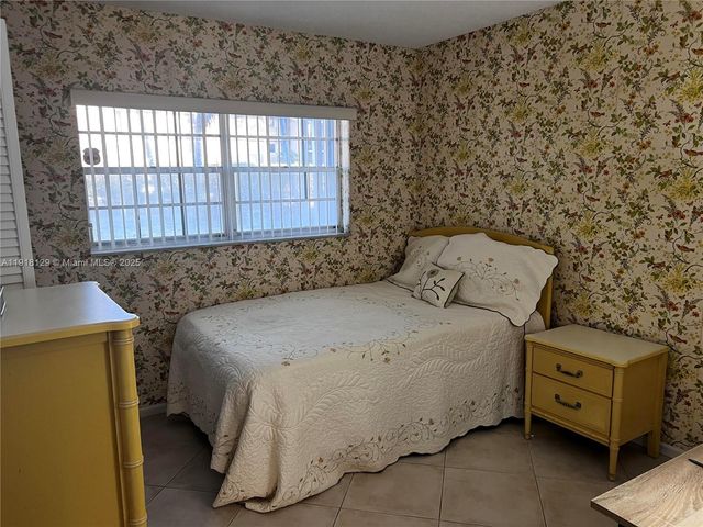 3250 NW 85th Ave 7, Coral Springs, FL 33065