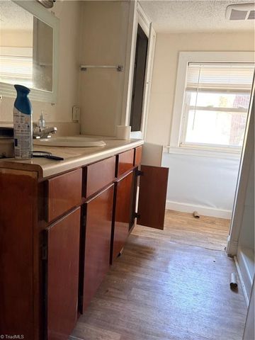 4625 Yuma Court, Winston-salem, NC 27107