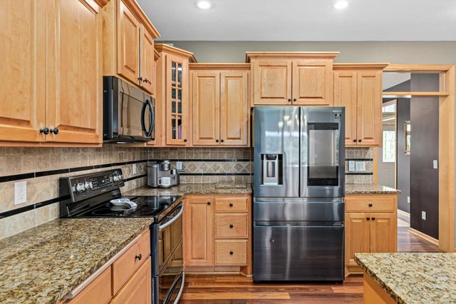 5606 Alexandra Drive, Minnetrista, MN 55364