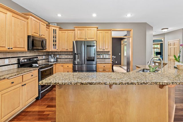 5606 Alexandra Drive, Minnetrista, MN 55364