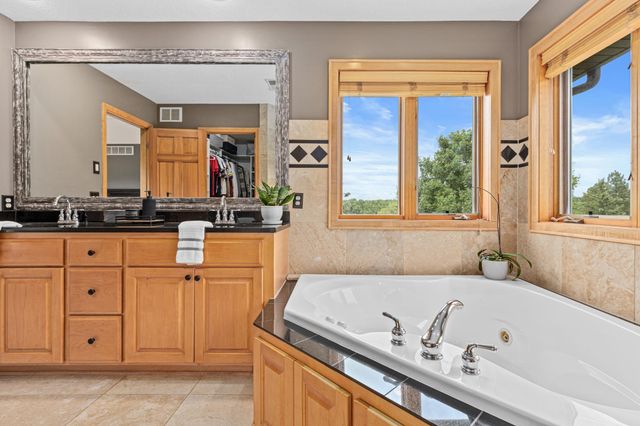 5606 Alexandra Drive, Minnetrista, MN 55364