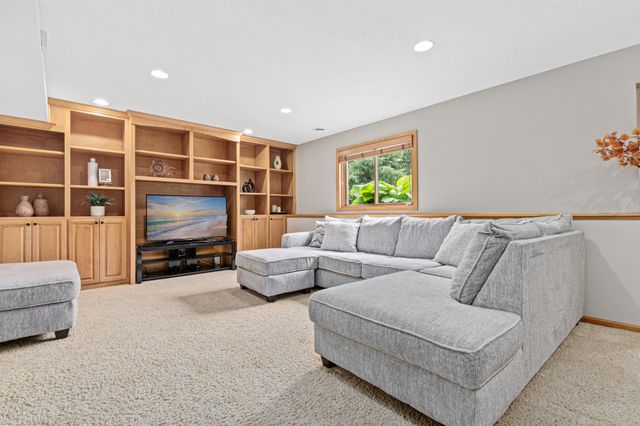 5606 Alexandra Drive, Minnetrista, MN 55364