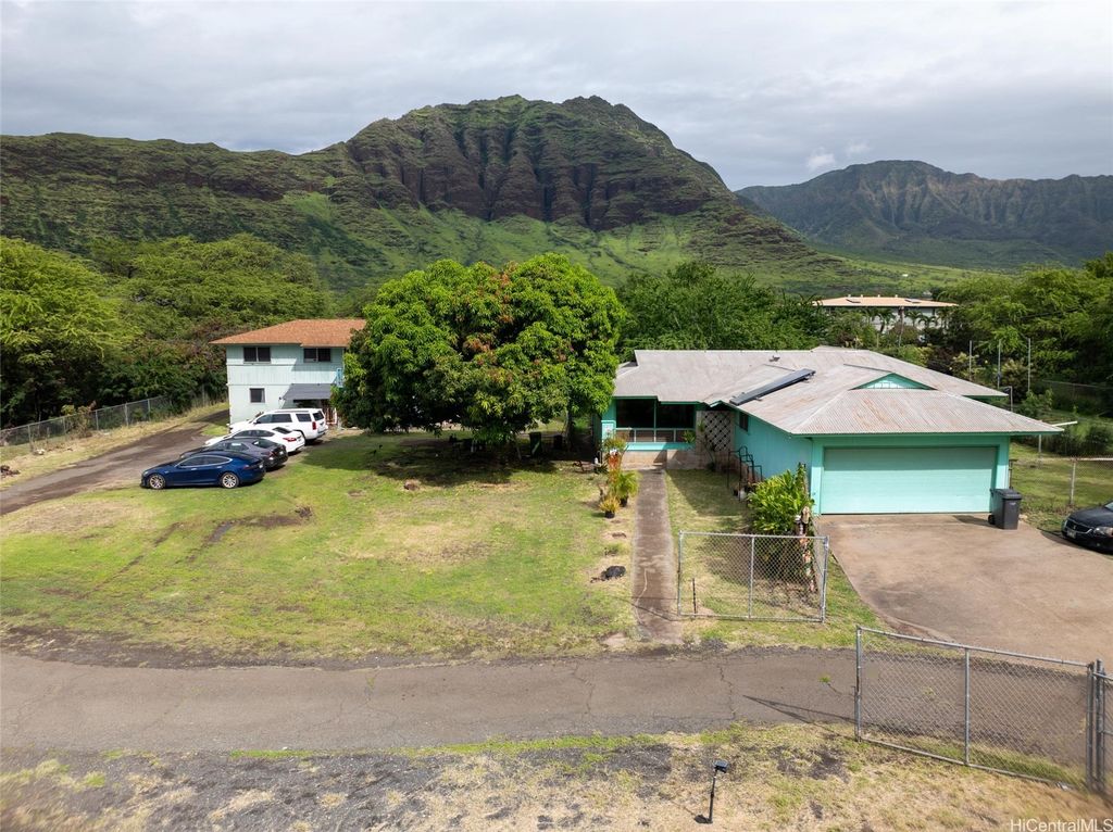 85-576 Waianae Valley Road A, Waianae, HI 96792
