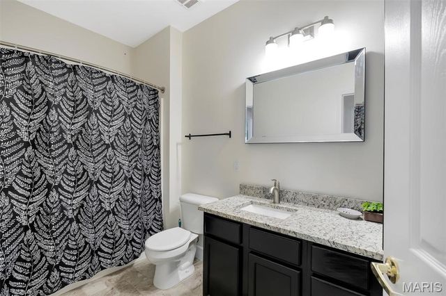 37 Kassebaum Lane 300, St Louis, MO 63129
