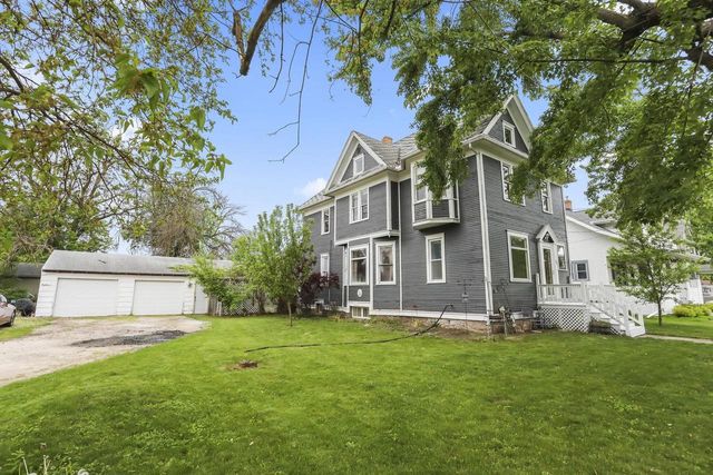 37 N 6TH STREET, Hilbert, WI 54129