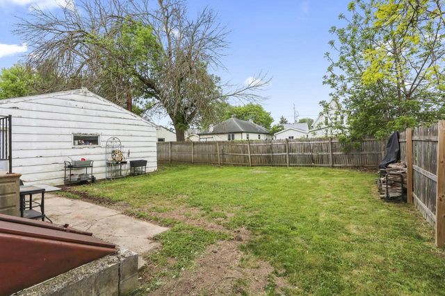 37 N 6TH STREET, Hilbert, WI 54129