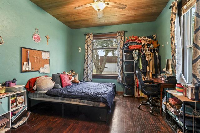 37 N 6TH STREET, Hilbert, WI 54129