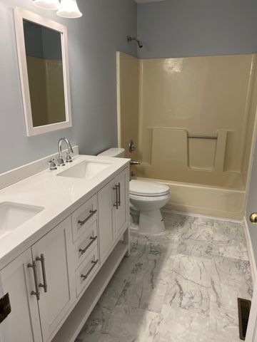 929 Woodglen Court, Lexington, KY 40515