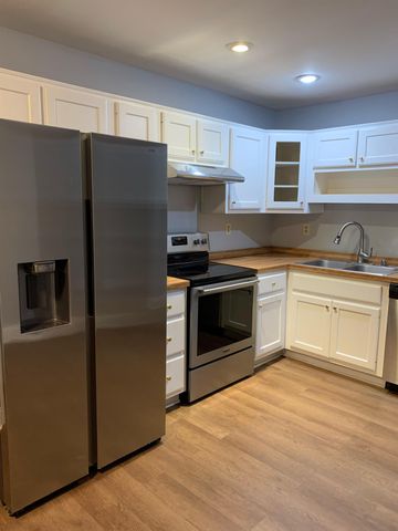 929 Woodglen Court, Lexington, KY 40515