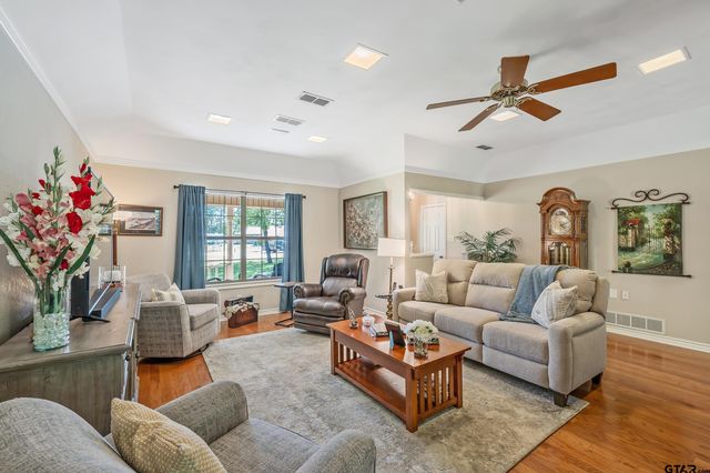152 County Road 2434, Mineola, TX 75773