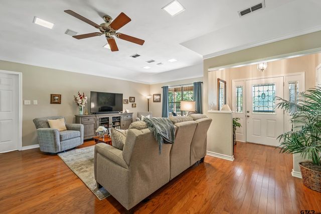 152 County Road 2434, Mineola, TX 75773