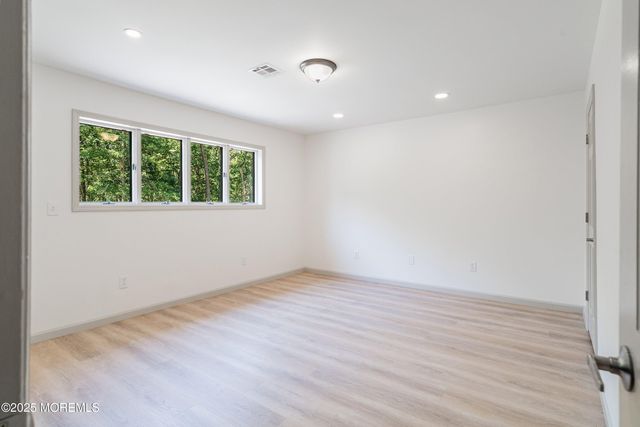 718 Radcliffe Road, Lanoka Harbor, NJ 08734