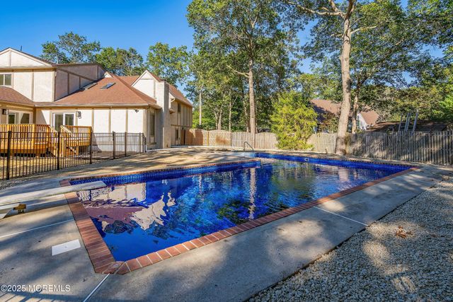 718 Radcliffe Road, Lanoka Harbor, NJ 08734