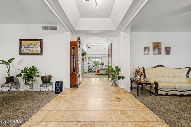 5442 W FALLEN LEAF Lane, Glendale, AZ 85310