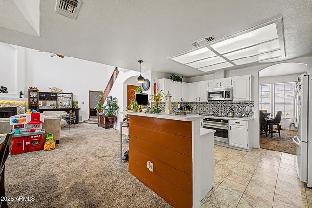 5442 W FALLEN LEAF Lane, Glendale, AZ 85310