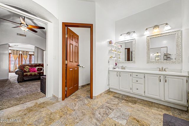 5442 W FALLEN LEAF Lane, Glendale, AZ 85310