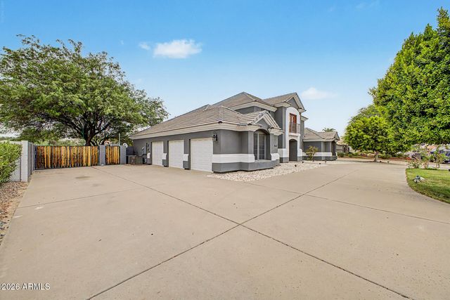 5442 W FALLEN LEAF Lane, Glendale, AZ 85310