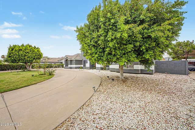 5442 W FALLEN LEAF Lane, Glendale, AZ 85310