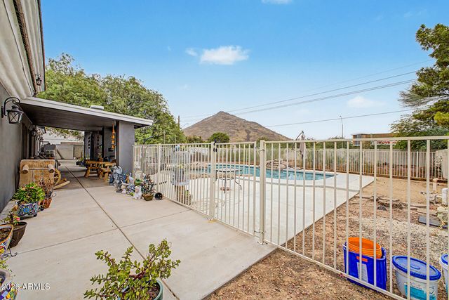 5442 W FALLEN LEAF Lane, Glendale, AZ 85310