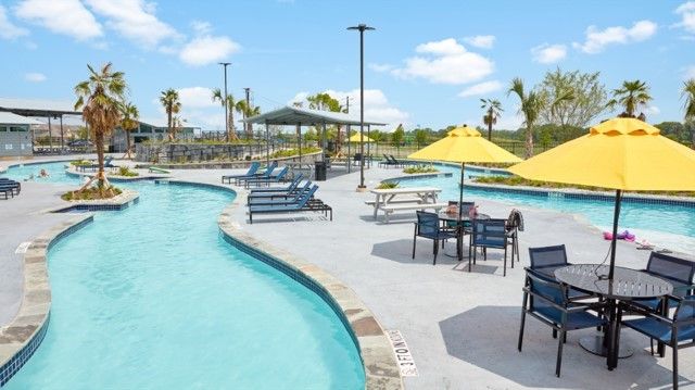 1033 Rosebay Drive, Justin, TX 76247