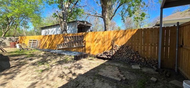 208 Mill Street, Lone Oak, TX 75453