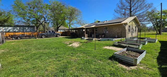 208 Mill Street, Lone Oak, TX 75453