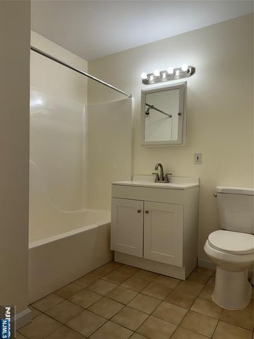 5 Chanda Court A005, Clifton, NJ 07012