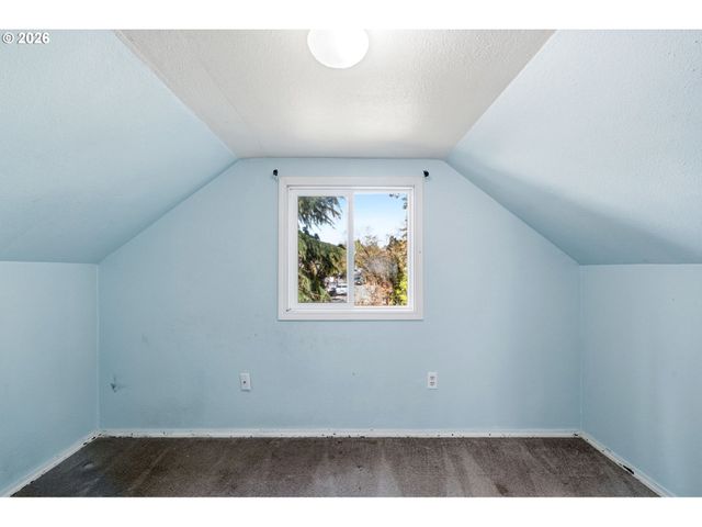 1061 5TH St, Washougal, WA 98671