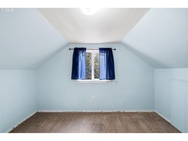 1061 5TH St, Washougal, WA 98671