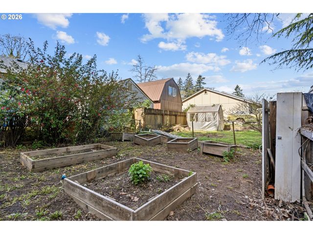 1061 5TH St, Washougal, WA 98671