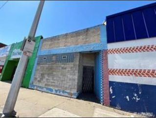 15235 Grandriver, Detroit, MI 48227